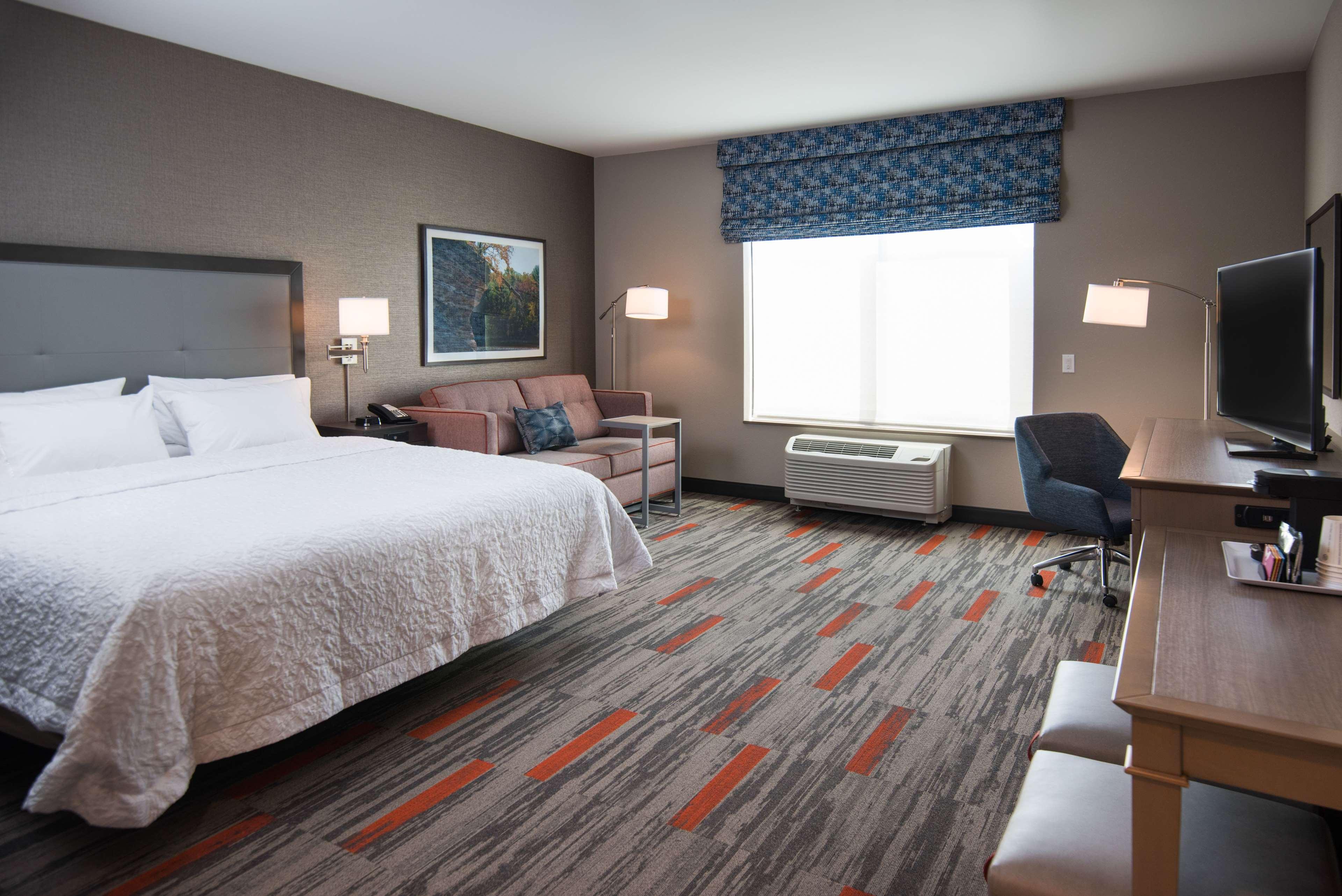 Hampton Inn And Suites At Wisconsin Dells Lake Delton Exterior photo
