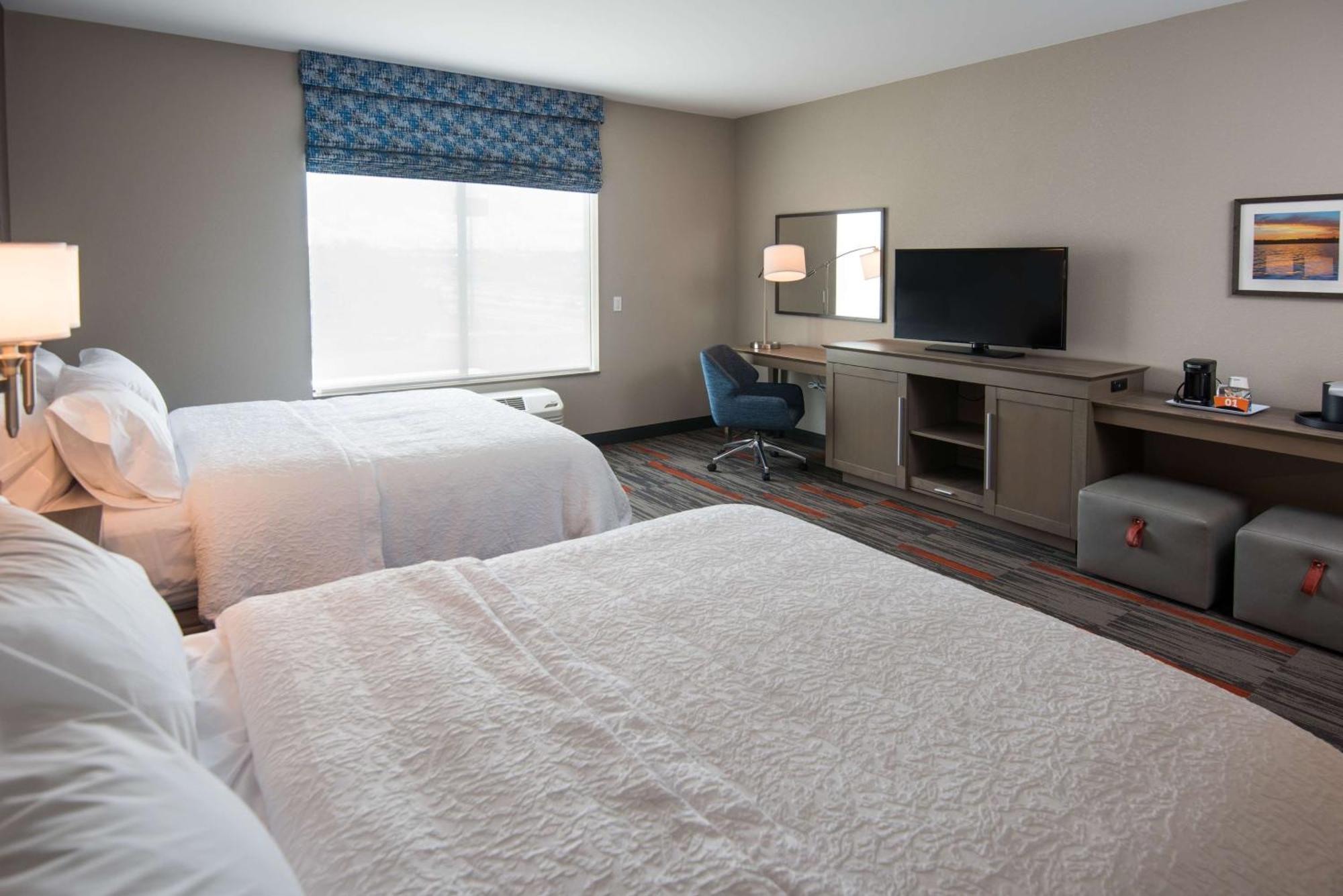 Hampton Inn And Suites At Wisconsin Dells Lake Delton Exterior photo