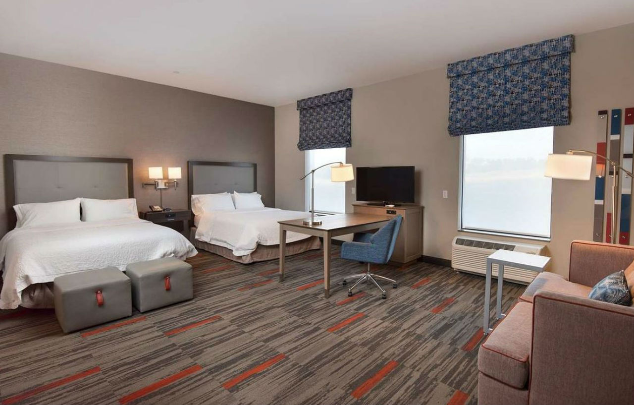 Hampton Inn And Suites At Wisconsin Dells Lake Delton Exterior photo